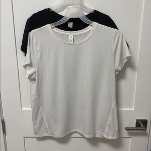 Xersion Women's Short Sleeve Performance Tee - white XL